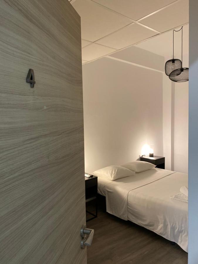 Shanti Rooms Valencia Bagian luar foto